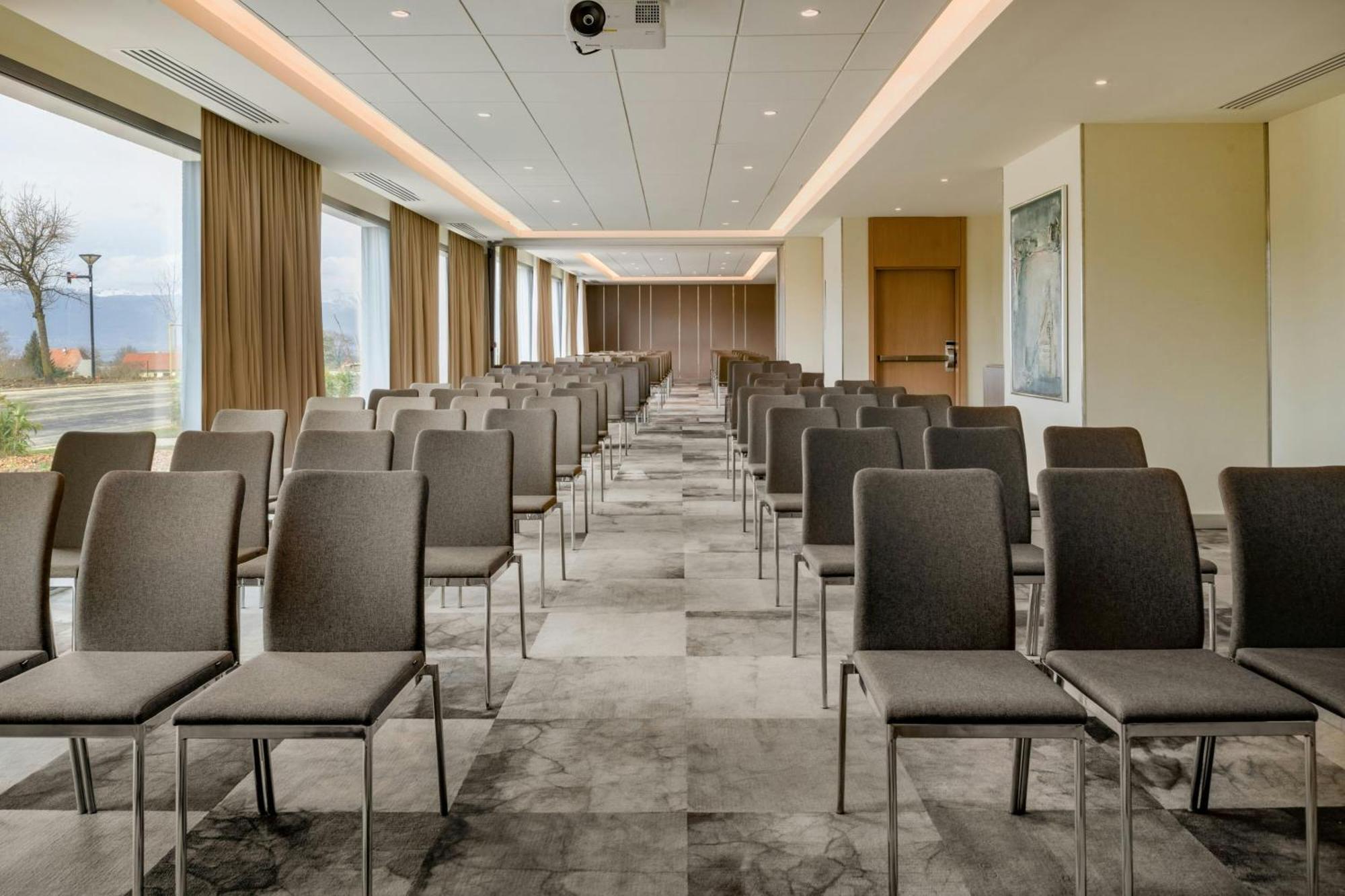 Ac Hotel By Marriott Saint-Julien-En-Genevois Luaran gambar